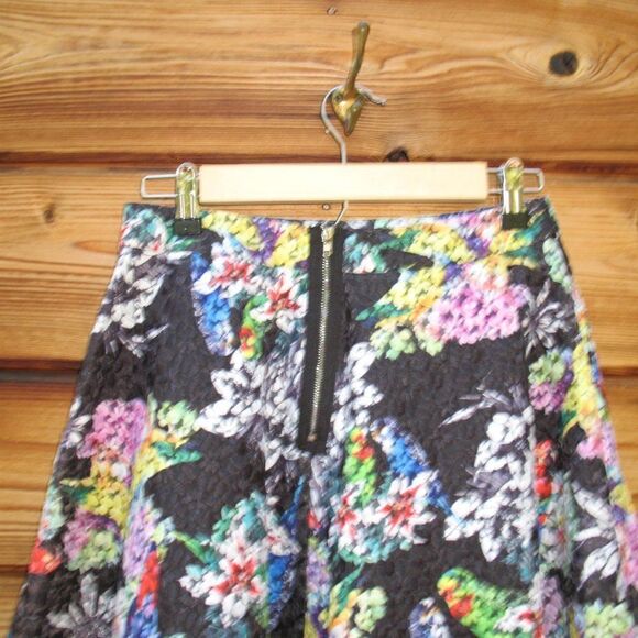 Black Parrot Bird Print Floral Full Skirt - Picture 7 of 8